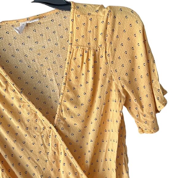 Sky And Sparrow Yellow Floral Crop Top Sz Small Flutter Sleeve - Picture 5 of 12